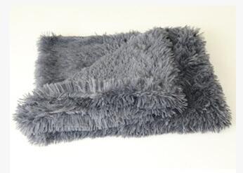 PV Plush Pet Blanket — Warm Sherpa Mat for Dogs & Cats