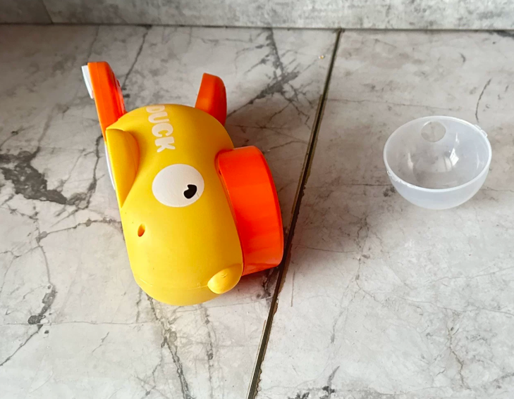 Duck Treat Dispenser Dog Toy — Anti-Slip Automatic Training Feeder